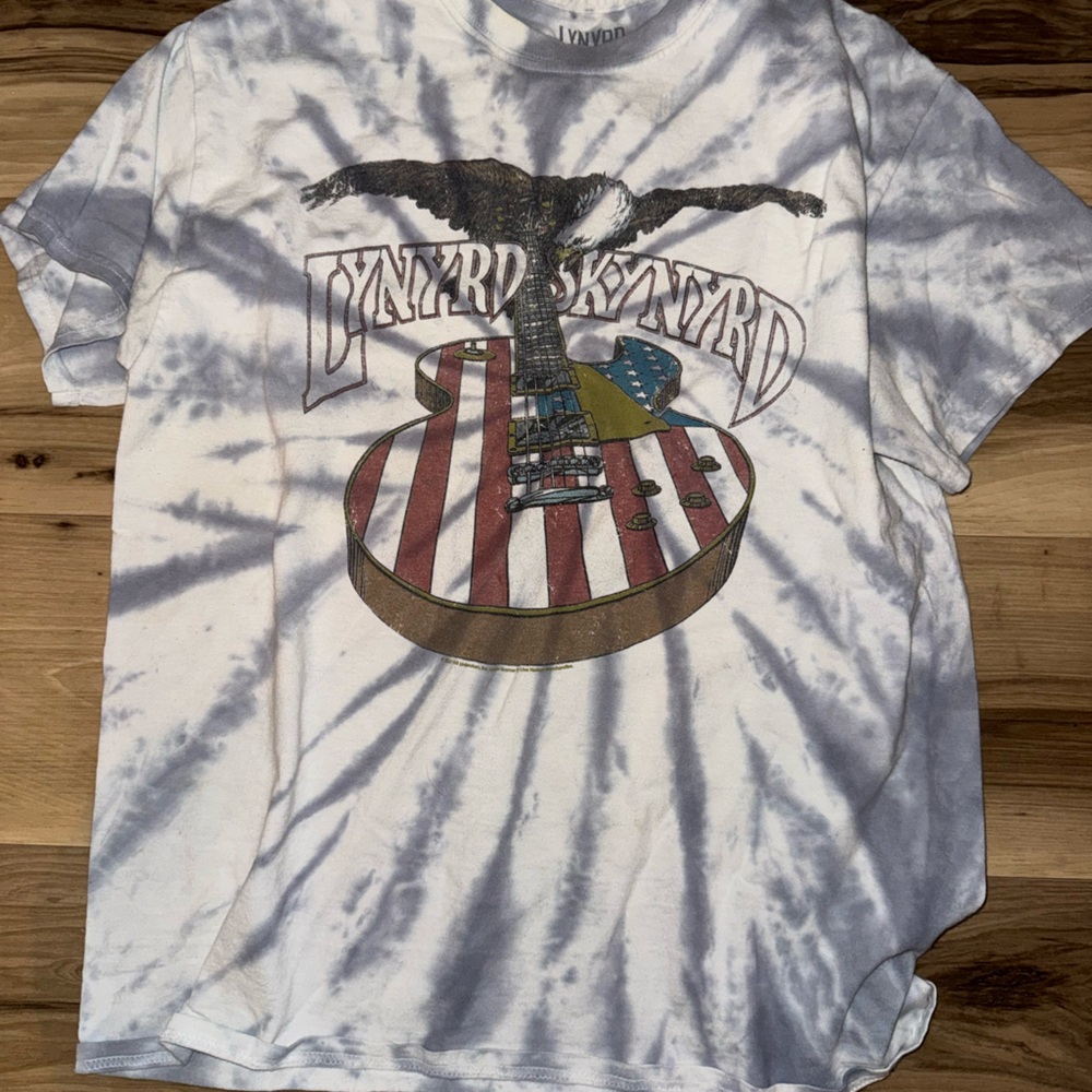 6/$15 Tie-Dye Graphic T-Shirt